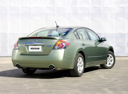 nissan altima hybrid review