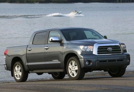 motor trends spins tundra into truck of the year