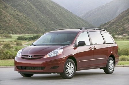 2008 toyota sienna le review