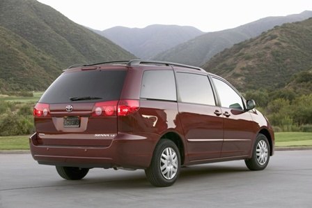 2008 toyota sienna le review