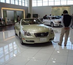 Lexus Going Nowhere Fast in Japan