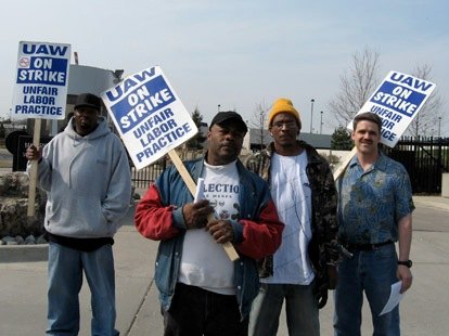 american axle uaw back at the table but still at odds over concessions