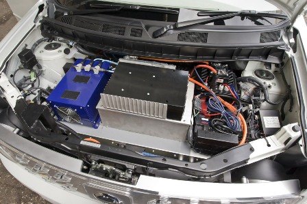 nissan and nec to mass produce li ion batteries