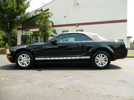 2008 ford mustang v6 convertible review
