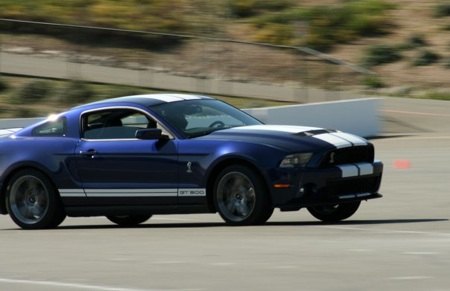 review 2010 ford mustang shelby gt500