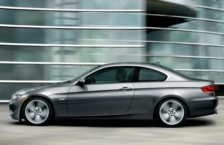 Ask the Best and Brightest: BMW 328i Coupe or Infiniti G37 Journey?