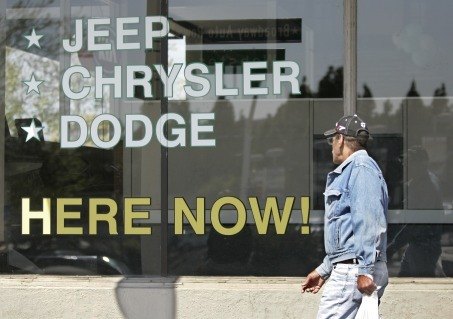 dealers lawmakers bash chrysler for opening new stores near culled dealerships