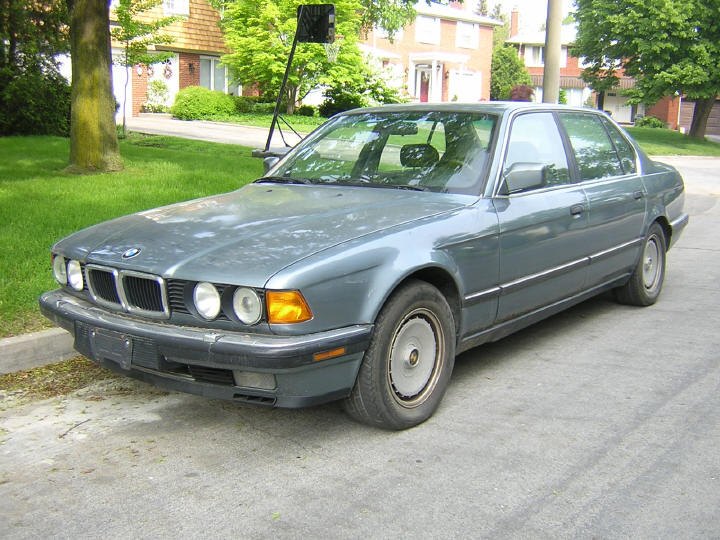 capsule review 1989 bmw 750il at top speed