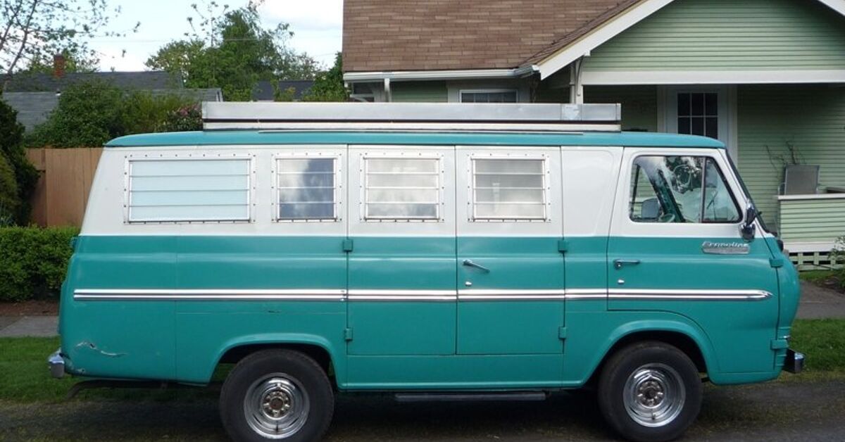  Curbside Classic Ford Econoline SuperVan Camper