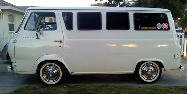  Curbside Classic Ford Econoline SuperVan Camper