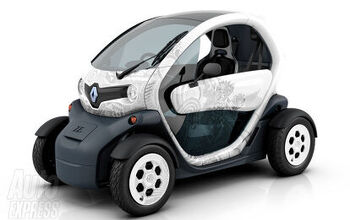 What's Wrong With That Picture: Renault Throws A Twizy In Paris Edition