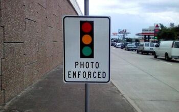 Houston, Texas Attempts to Hide Red Light Camera Safety Data