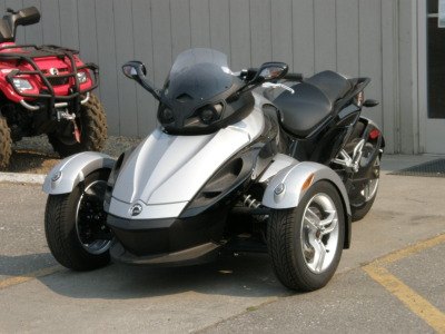 Capsule Review: Can-Am Spyder