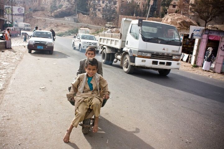 best selling cars around the globe yemen hearts hilux