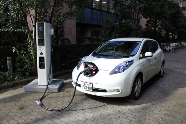 Nissan Quickcharger: Half The Size At Half The Price