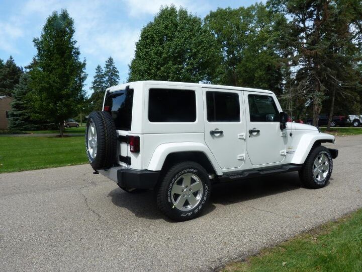 review 2012 jeep wrangler unlimited sahara