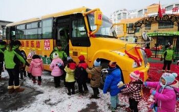 China Goes Schoolbus Crazy