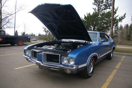 Car Collector's Corner: 1971 Oldsmobile 442 W30 - A Horse Trade Dr. Oldsmobile Would Approve