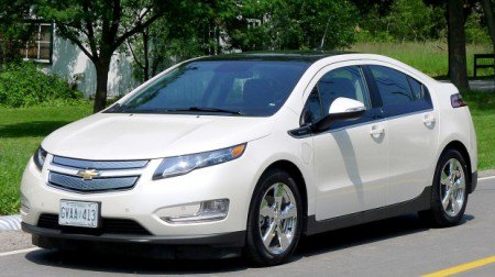 it may lose money but chevy volt is capturing prius owners br toyota prius is the