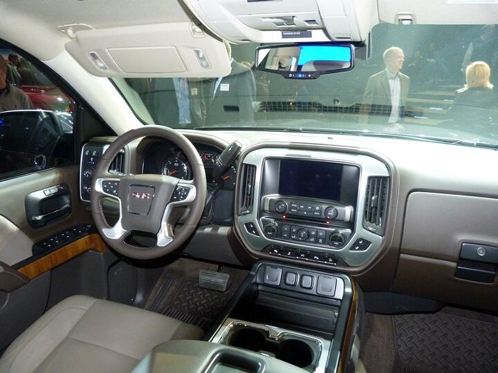 2014 GM Pickup Interiors