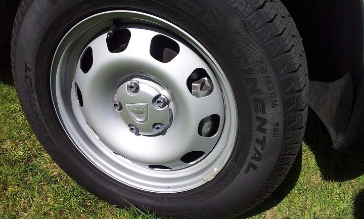 steel wheels the baser than base dacia duster gets a review