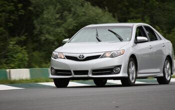 Review: Toyota Camry SE 2.5L, Track Tested