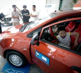 chinese car dealers report inventories remain high