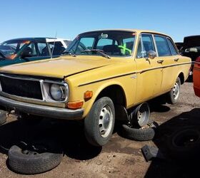 Junkyard Find: 1971 Volvo 144