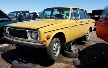 Junkyard Find: 1971 Volvo 144
