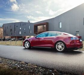Tesla S Goes AWD, Comes With Cheaper Batteries, Upgraded Firmware