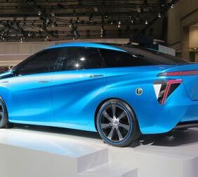 Toyota Turns Away From Batteries, Toward Fuel Cells