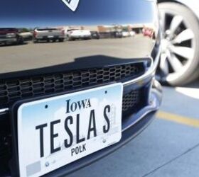 Minnesotan Tesla Owners Offer Test Drives To Potential Customers In Iowa