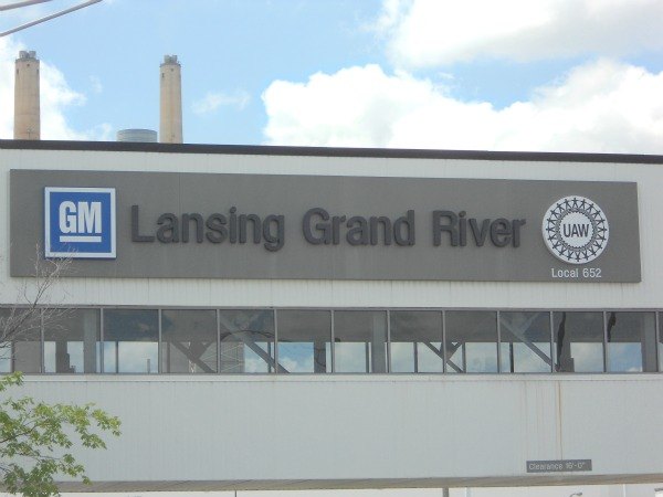 gm laying off 100 more from lansing grand river this january