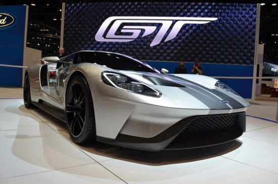 Chicago 2015: Ford GT Presents Its Canadian Passport