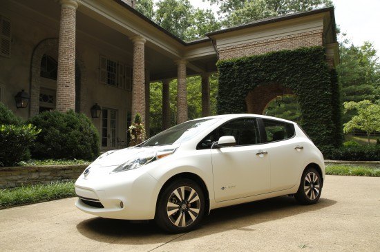 A Leaf Falls In January: After 23 Consecutive Increases, Nissan USA Reports Leaf Decline