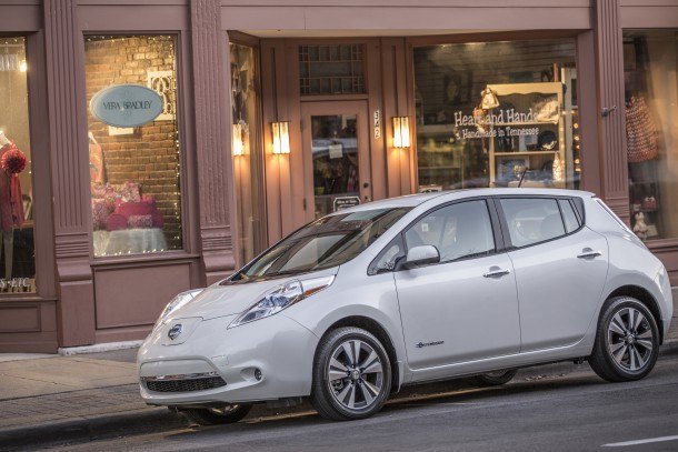 2016 nissan leaf expected to receive larger battery small range boost