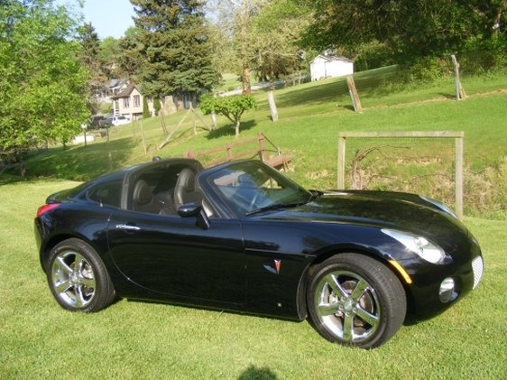 Digestible Collectible: 2009 Pontiac Solstice Coupe