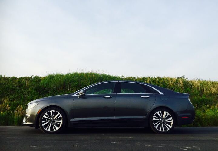 2017 Lincoln MKZ Reserve Hybrid Review - Makes Me Want A Fusion