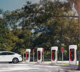 Tesla Supercharger Stations Will Be Charging More Than Just Your Car in 2017