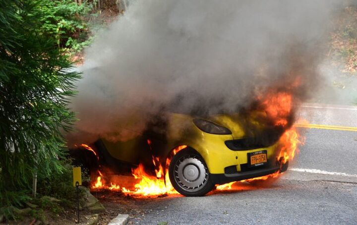 nhtsa wants to know why smart fortwos keep bursting into flames
