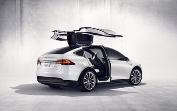 After Fiery China Crash, Model X Rear Doors Are Still Causing Problems for Tesla