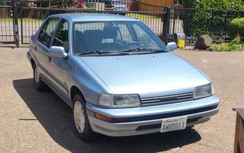 Rare Rides: This 1990 Daihatsu Charade is the Essence of Car
