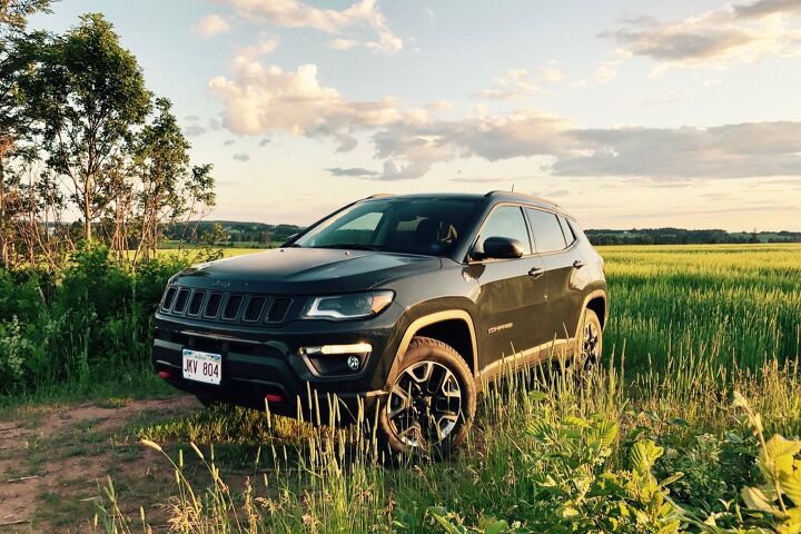 2017 Jeep Compass Trailhawk Review - In a World Gone Mad for Crossover Cars, a Crossover That Wants to Be an SUV