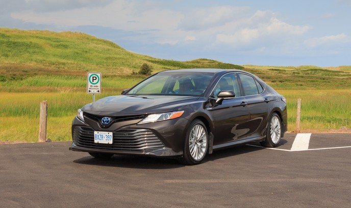 2018 toyota camry hybrid first drive who needs a prius