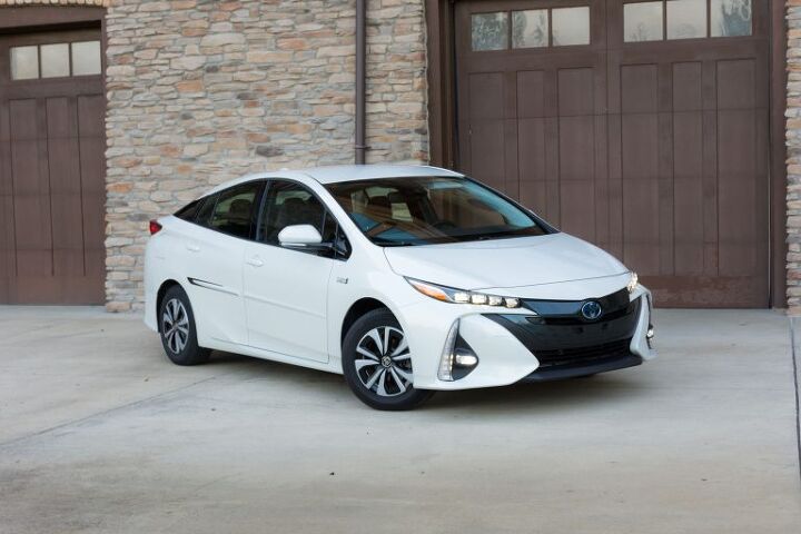 2017 Toyota Prius Prime Advanced Review - All Charged Up