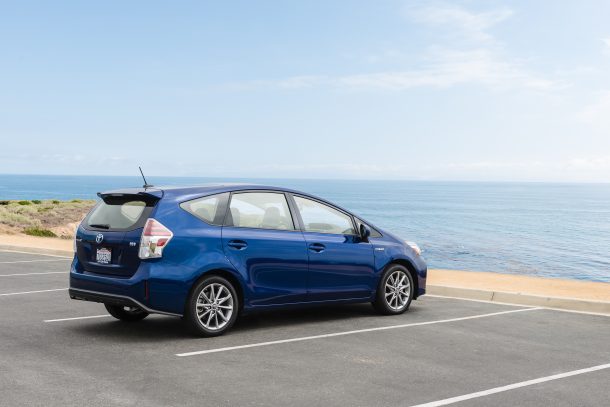 another hybrid bites the dust toyota prius v packs it in after vi model years