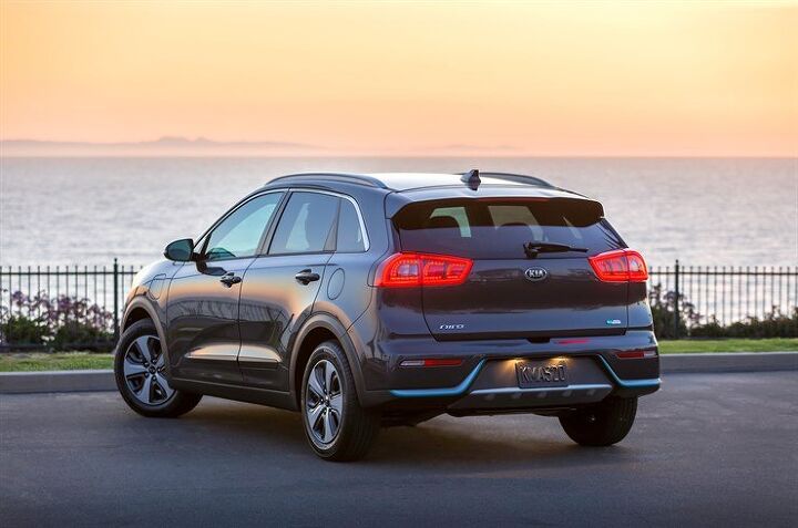 as promised a plug in kia niro arrives before the new year