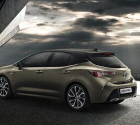 TMC Launches New 'Auris' Compact Hatchback in Japan