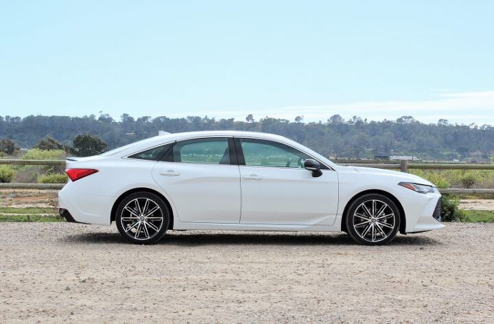 2019 toyota avalon first drive one step forward and back