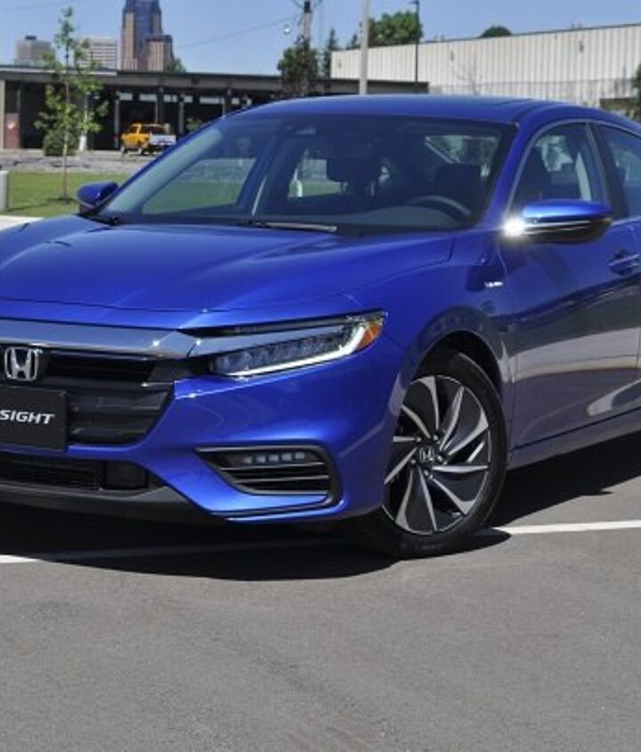 2019 Honda Insight First Drive - Comfort and Value Meet Fuel